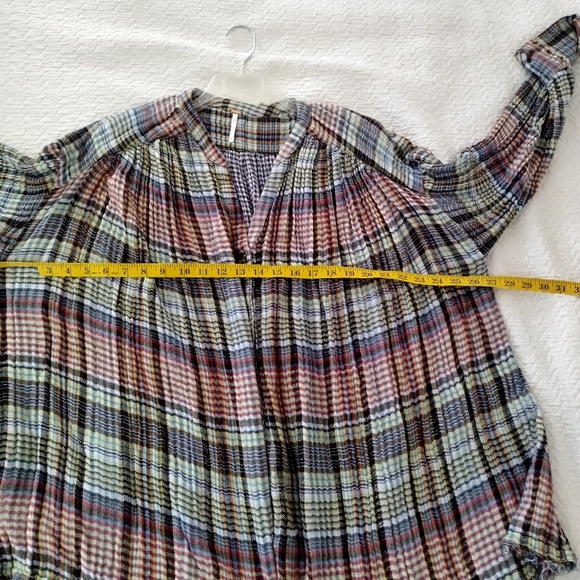 Free People Come On Over Plaid Pleated Oversized Button Up Top Blouse Sz M - Picture 9 of 10